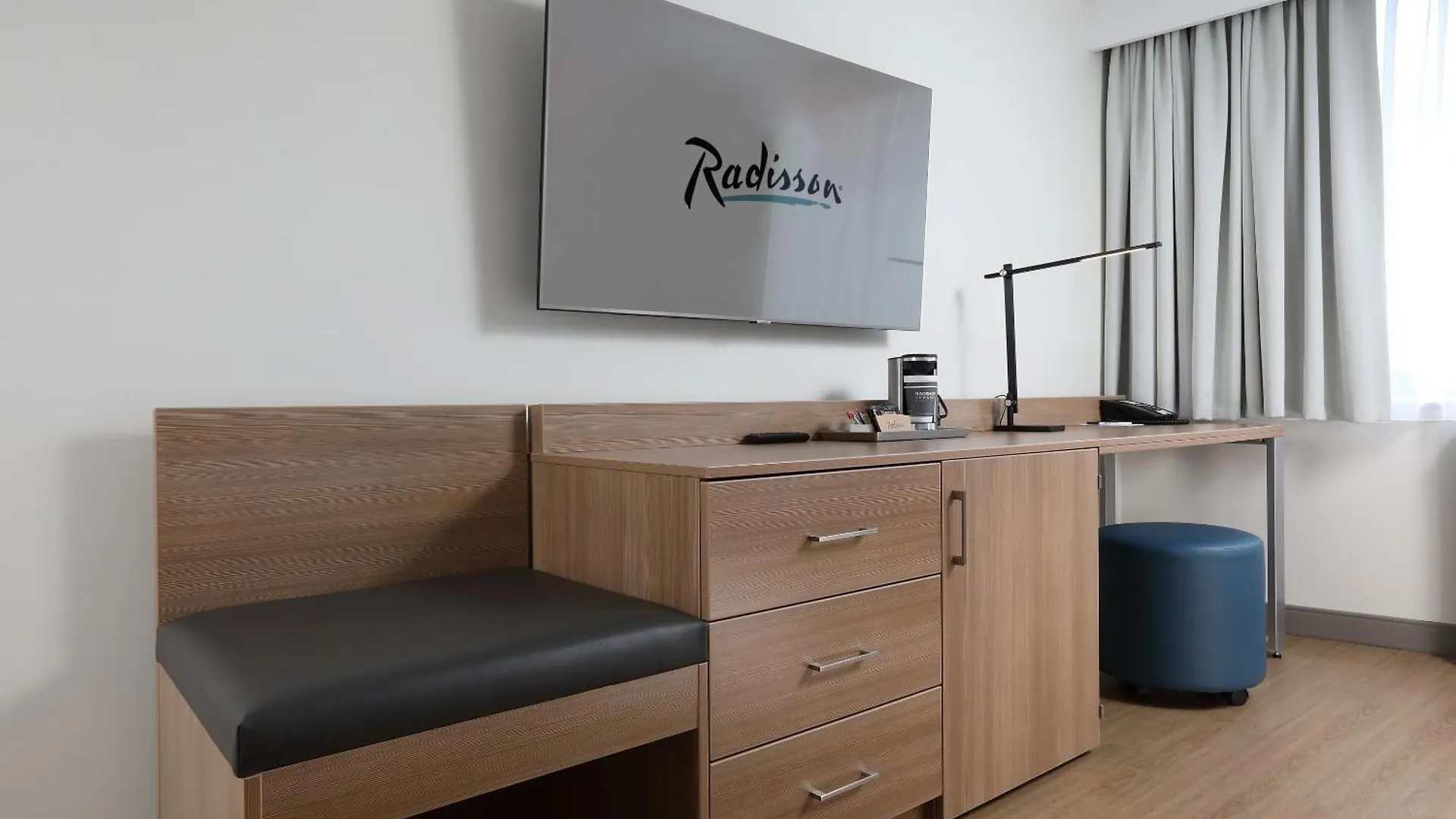 Radisson Hotel Winnipeg Downtown 4*,  Canada